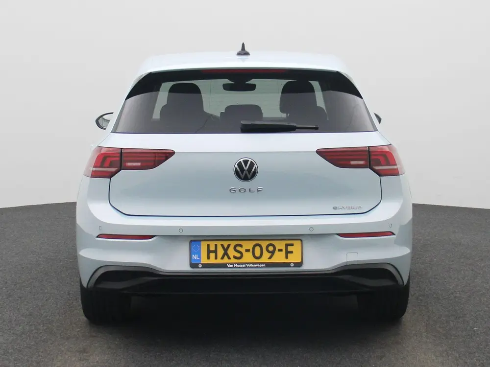 Volkswagen Golf 1.5 eHybrid Life Edition | Automaat | Naviga uit 2025, foto 5