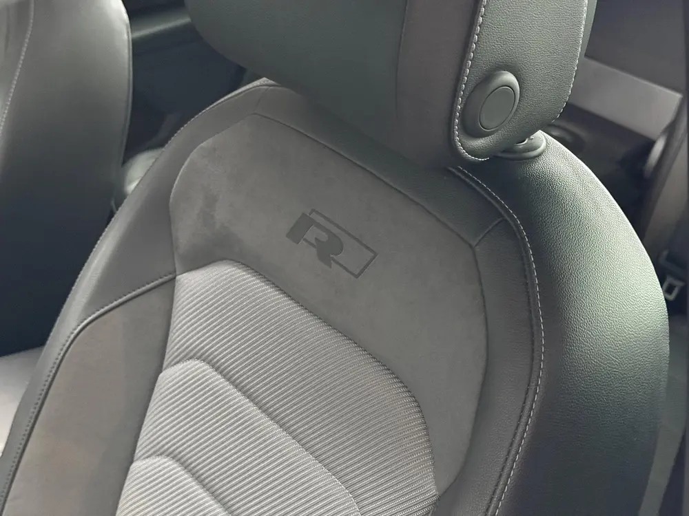 Volkswagen Tiguan 1.5 TSI ACT Highline R Line - PANORAMADAK uit 2019, foto 14