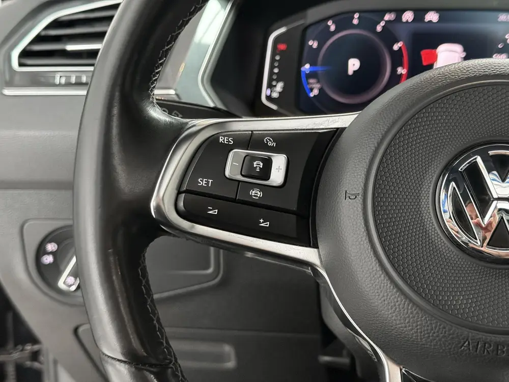 Volkswagen Tiguan 1.5 TSI ACT Highline R Line - PANORAMADAK uit 2019, foto 18
