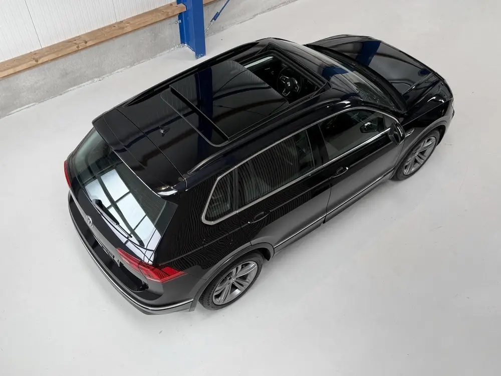 Volkswagen Tiguan 1.5 TSI ACT Highline R Line - PANORAMADAK uit 2019, foto 4