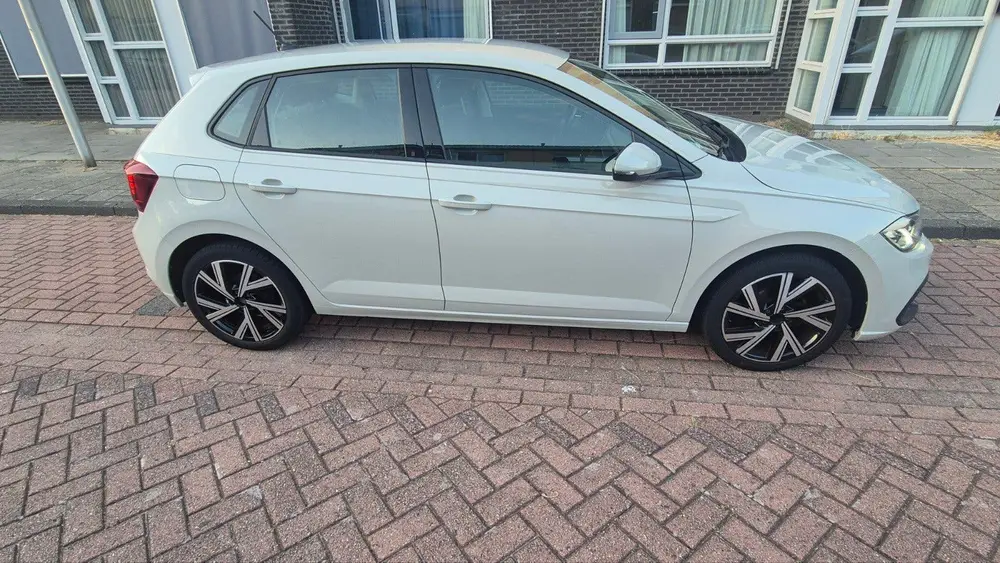 Volkswagen Polo 1.0 MPI 80pk 2023 Grijs uit 2023, foto 5