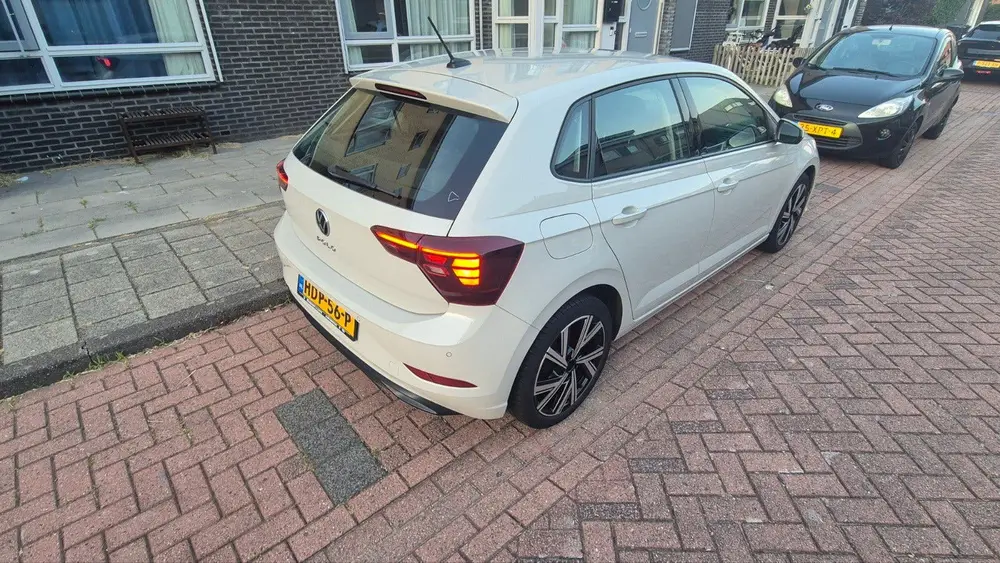 Volkswagen Polo 1.0 MPI 80pk 2023 Grijs uit 2023, foto 6