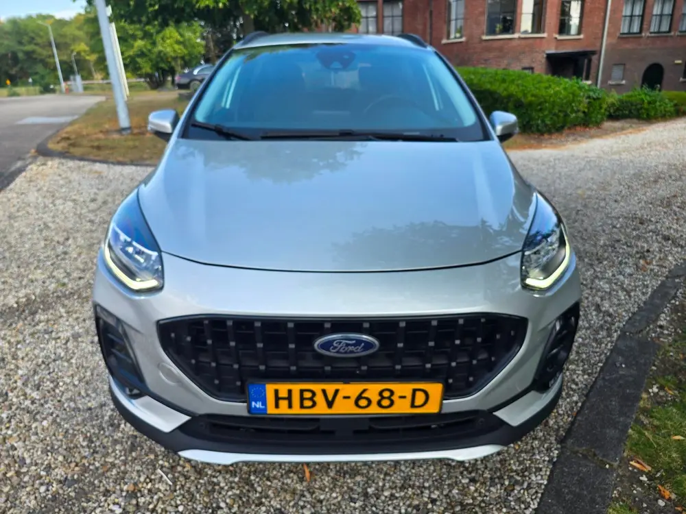 Ford Fiesta 1.0 EcoBoost Hybrid Titanium Vignale Autom uit 2022, foto 5