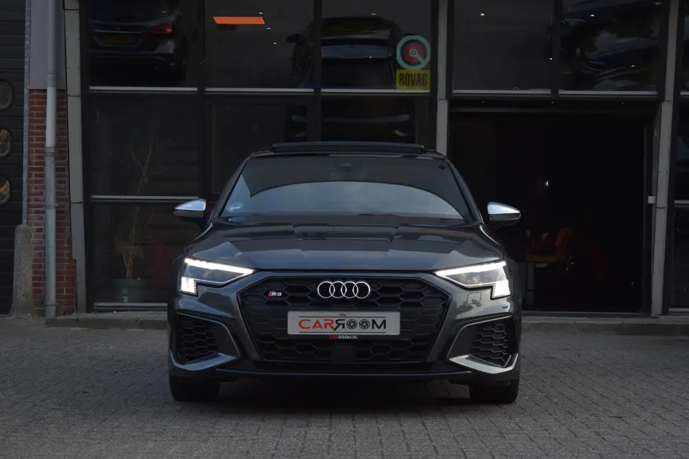 Audi A3 2.0 TFSI S3 quattro Pano Massage Keyless L uit 2023, foto 2
