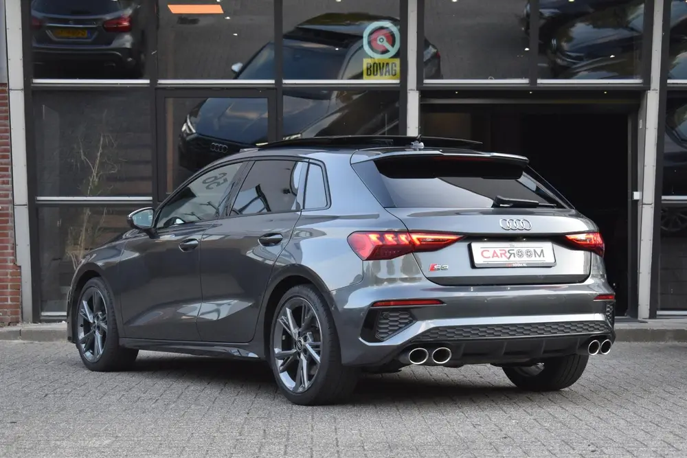 Audi A3 2.0 TFSI S3 quattro Pano Massage Keyless L uit 2023, foto 7