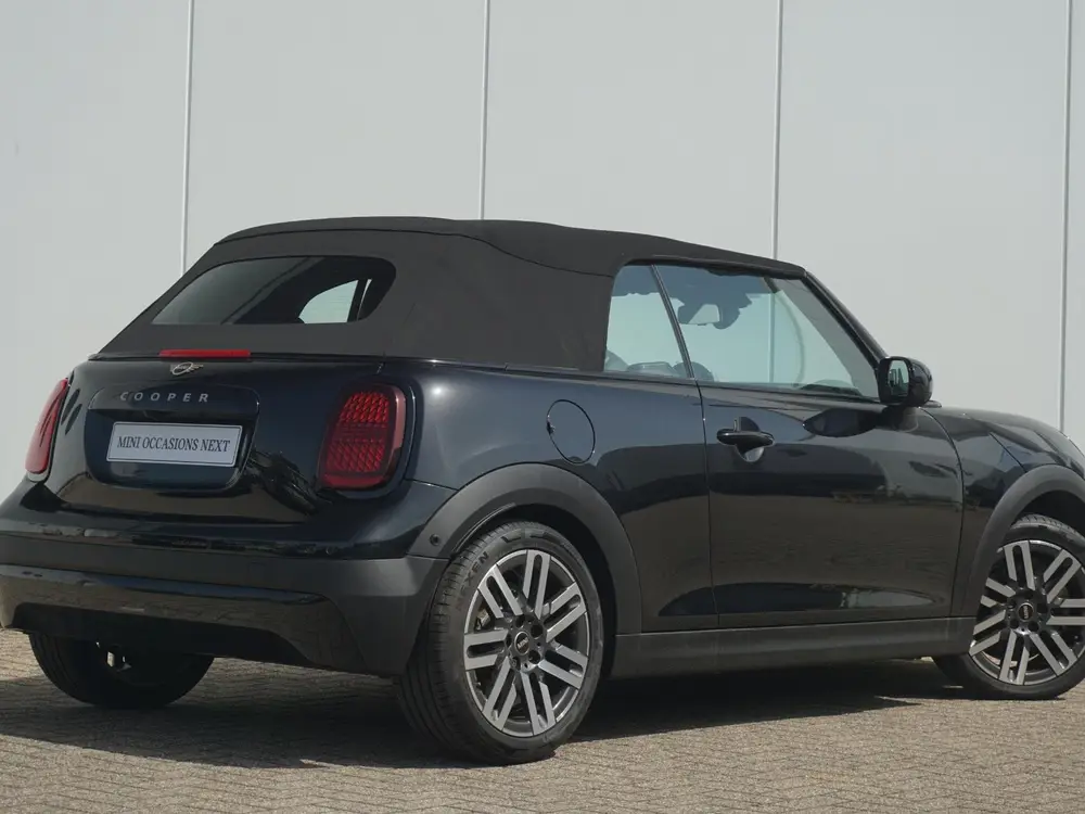 Mini Cabrio Cooper C uit 2025, foto 4