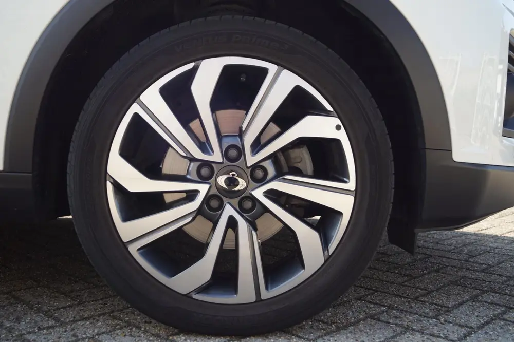 SsangYong Tivoli 1.5 T-GDI 2WD Quartz 163PK Navi Camera Half uit 2020, foto 12