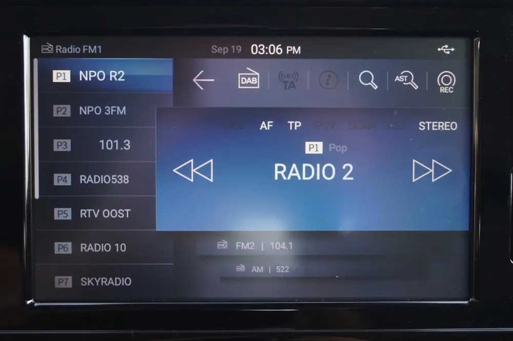 SsangYong Tivoli 1.5 T-GDI 2WD Quartz 163PK Navi Camera Half uit 2020, foto 15