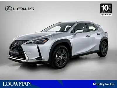 Lexus UX 250h Urban Line uit 2024