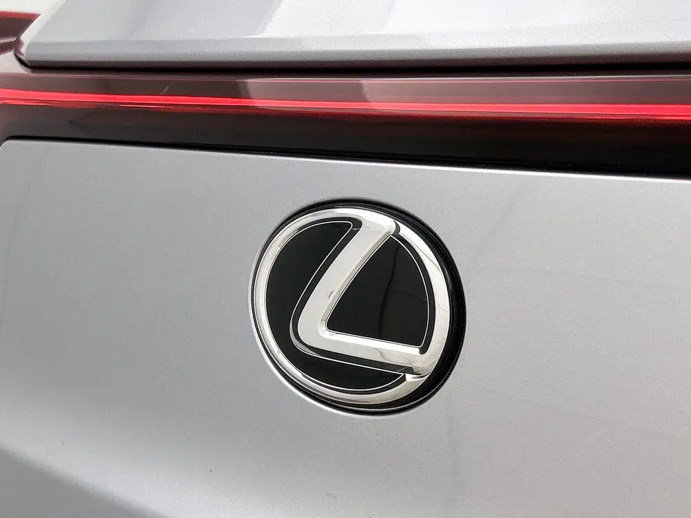 Lexus UX 250h Urban Line uit 2024, foto 19