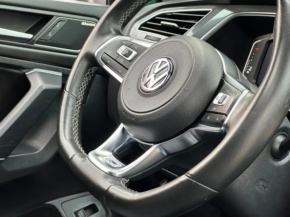 Volkswagen Tiguan Allspace 1.5 TSI Highline Business R 7p/PA uit 2021, foto 14