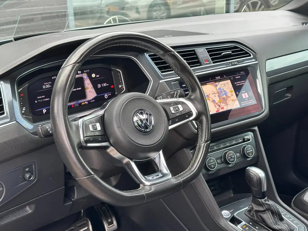 Volkswagen Tiguan Allspace 1.5 TSI Highline Business R 7p/PA uit 2021, foto 19
