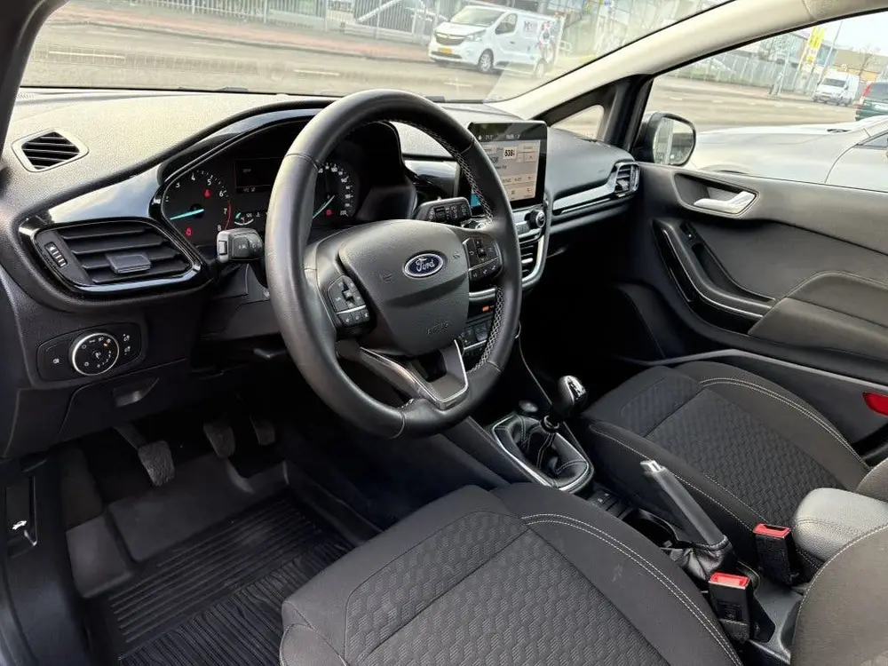 Ford Fiesta 1.0 EcoBoost Hybrid Titanium (bj 2023) uit 2023, foto 11
