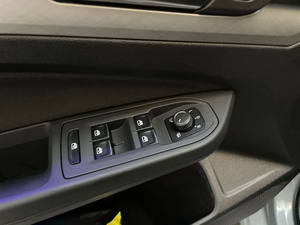 Volkswagen Golf Variant 1.5 TSI Life Business Sfeerverlichti uit 2021, foto 20