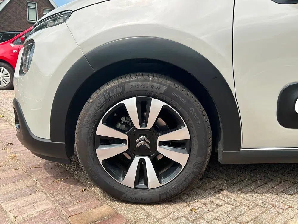 Citroën C3 1.2 Puretech 110pk S&S 2024 Grijs uit 2024, foto 7