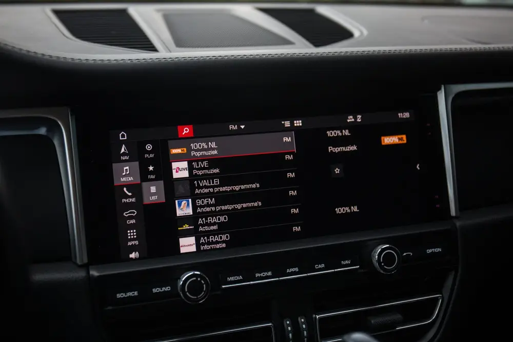 Porsche Macan 2.0 , Panoramadak, Memory, NAP, Luchtvering, L uit 2019, foto 16