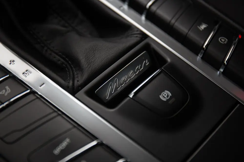 Porsche Macan 2.0 , Panoramadak, Memory, NAP, Luchtvering, L uit 2019, foto 19