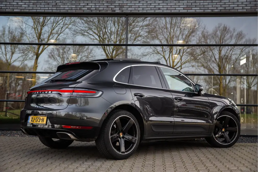 Porsche Macan 2.0 , Panoramadak, Memory, NAP, Luchtvering, L uit 2019, foto 2