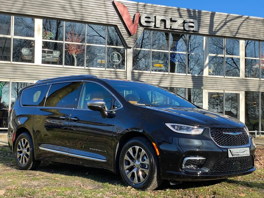 Chrysler Pacifica 3.6 V6 Pinnacle Plug-in Hybrid (bj 2025) uit 2025