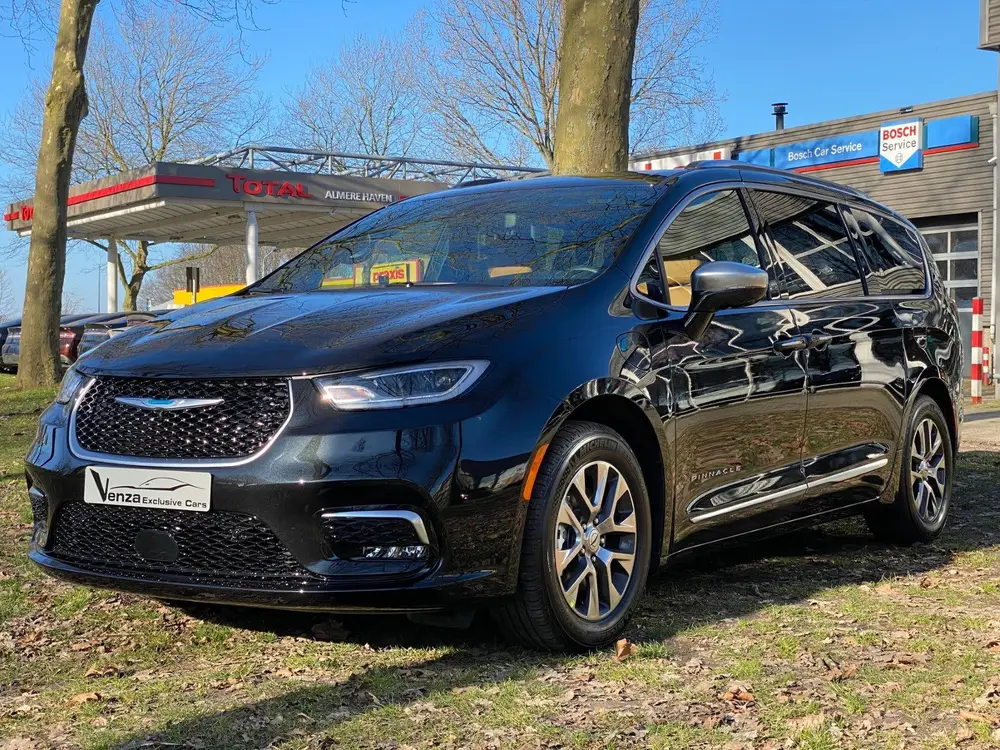 Chrysler Pacifica 3.6 V6 Pinnacle Plug-in Hybrid (bj 2025) uit 2025, foto 3
