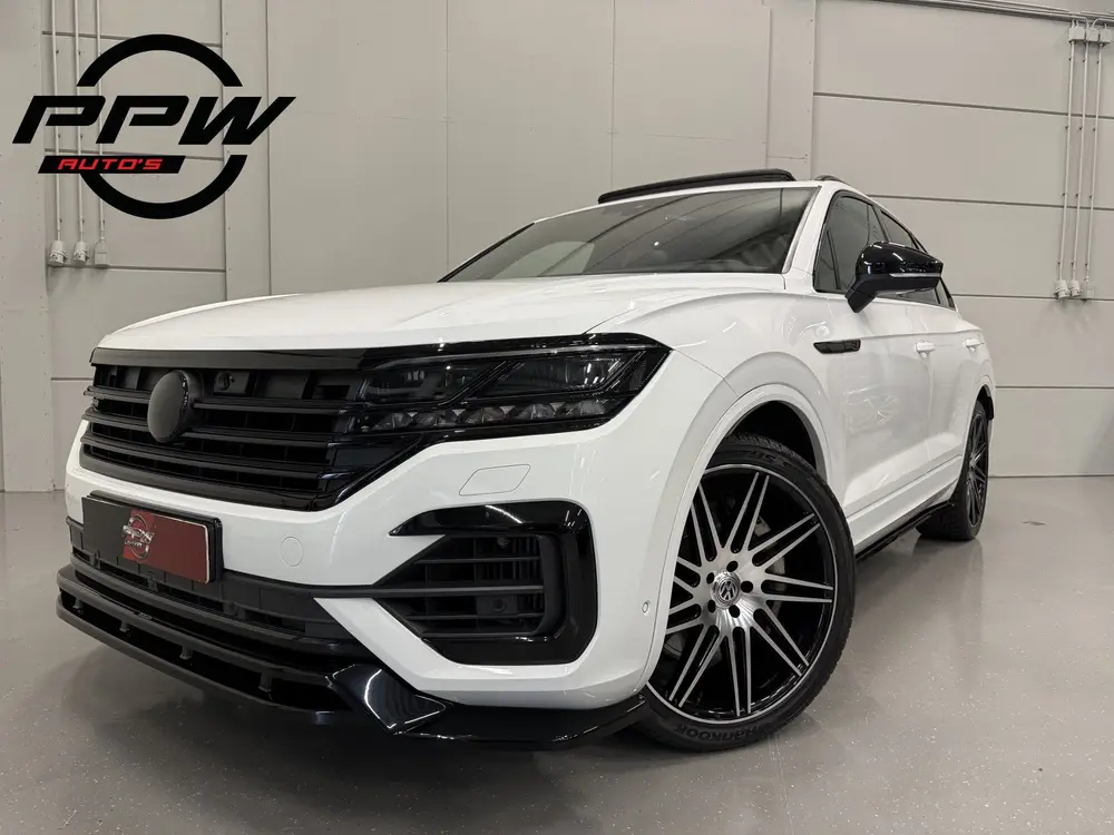 Volkswagen Touareg R 3.0 TSi 4MOTION eHybrid 462PK PANO/PUGL uit 2021