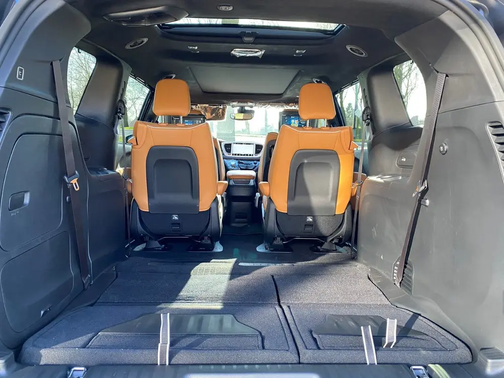 Chrysler Grand Voyager 3.6 V6 Pinnacle Plug-in Hybrid uit 2025, foto 19