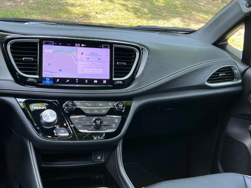 Chrysler Pacifica 3.6 V6 Limited S Hybride (bj 2025) uit 2025, foto 9