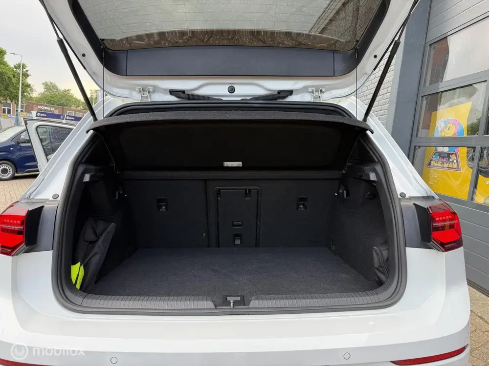 Volkswagen GOLF 8 1.4 eHybrid GTE 245 PK SOH 93,6% Navi Pano uit 2021, foto 16