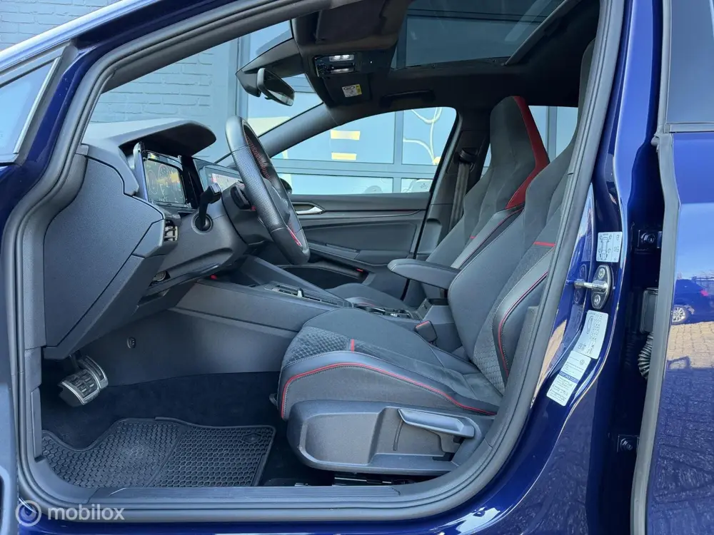 Volkswagen Golf 8 2.0 TSI GTI DSG Clubsport 300 PK Navi Pano uit 2022, foto 10