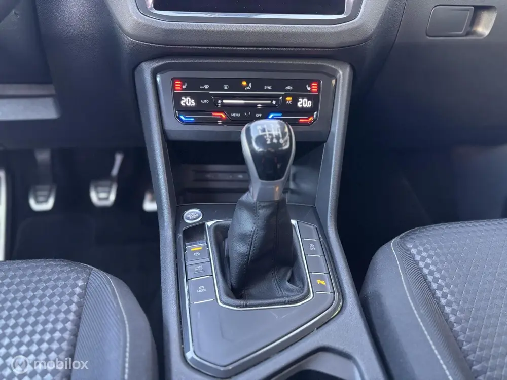 Volkswagen Tiguan 1.5 TSI LED Trekhaak Camera ACC RIJKLAAR uit 2020, foto 11