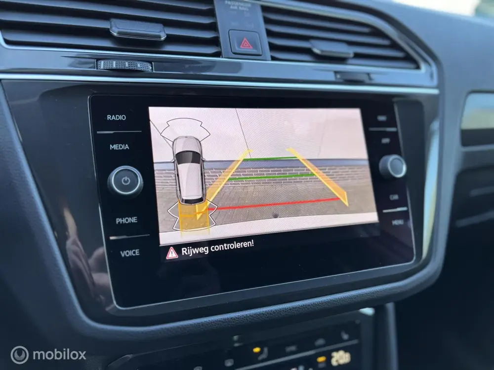 Volkswagen Tiguan 1.5 TSI LED Trekhaak Camera ACC RIJKLAAR uit 2020, foto 12