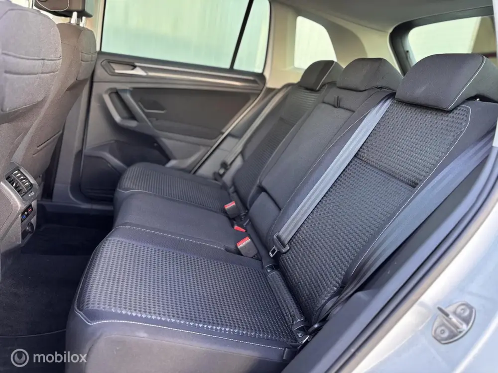 Volkswagen Tiguan 1.5 TSI LED Trekhaak Camera ACC RIJKLAAR uit 2020, foto 18