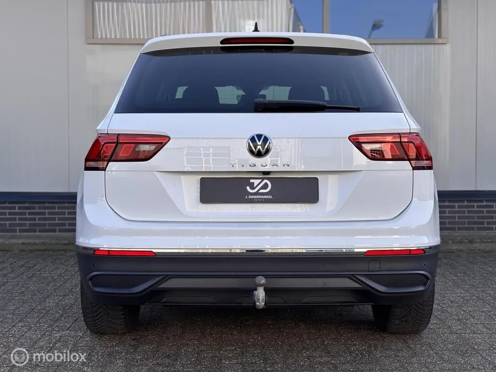 Volkswagen Tiguan 1.5 TSI LED Trekhaak Camera ACC RIJKLAAR uit 2020, foto 3