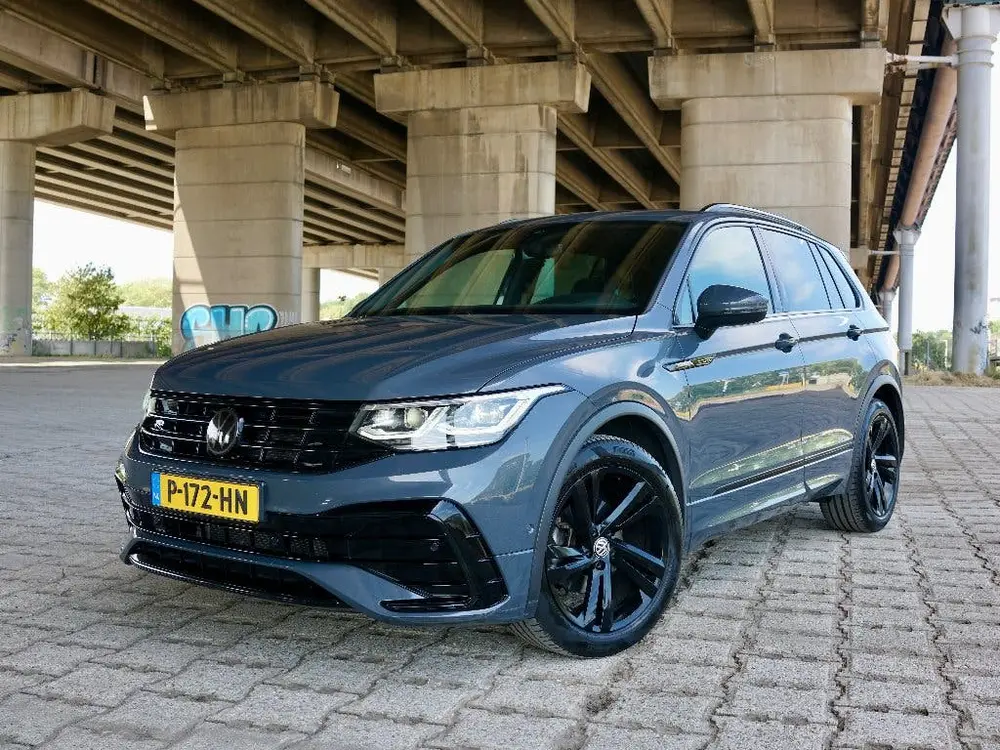 Volkswagen Tiguan R-Line DSG | Pano | Dealer OH | Keyless uit 2022