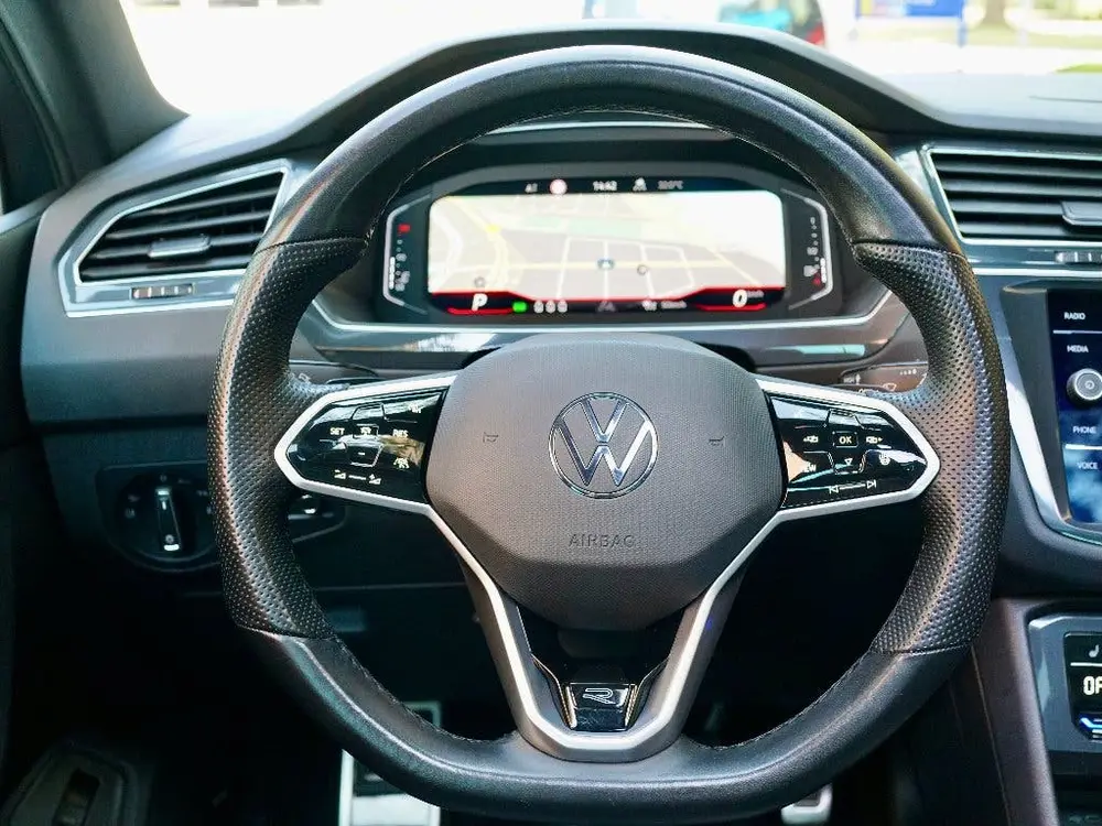 Volkswagen Tiguan R-Line DSG | Pano | Dealer OH | Keyless uit 2022, foto 13
