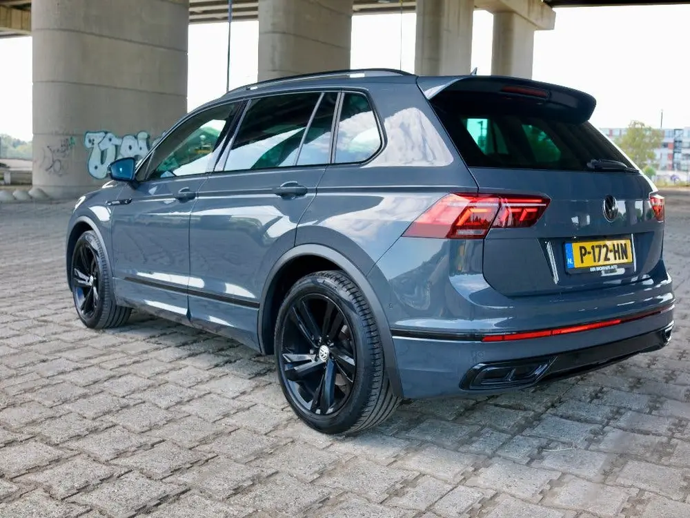 Volkswagen Tiguan R-Line DSG | Pano | Dealer OH | Keyless uit 2022, foto 2