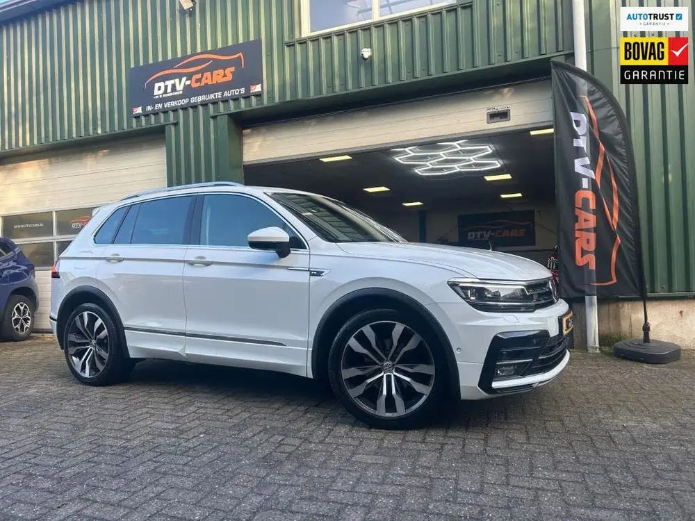 Volkswagen TIGUAN 1.5 TSI ACT Highline Business R Pano leder uit 2019