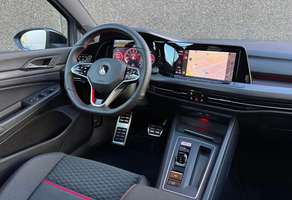 Volkswagen Golf 2.0 TSI GTI Clubsport 45 Jahre Pano Akra Nü uit 2022, foto 8