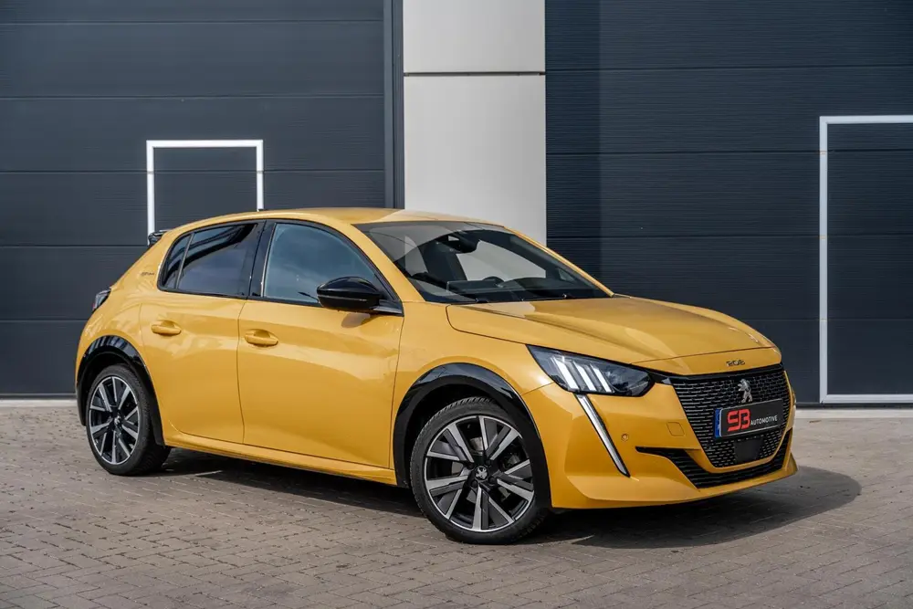 Peugeot 208 1.2 PureTech GT-Line Carplay uit 2019, foto 5
