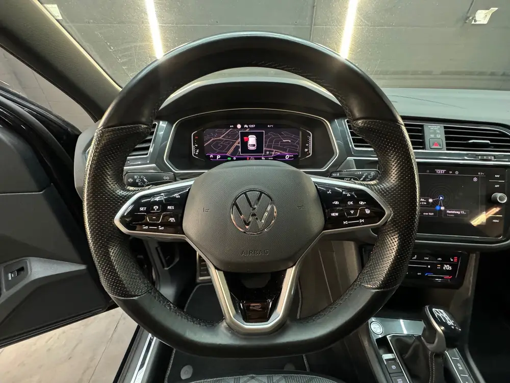 Volkswagen Tiguan 1.5 TSI R Line Pano|Keyless|Sfeer|360Camer uit 2020, foto 13