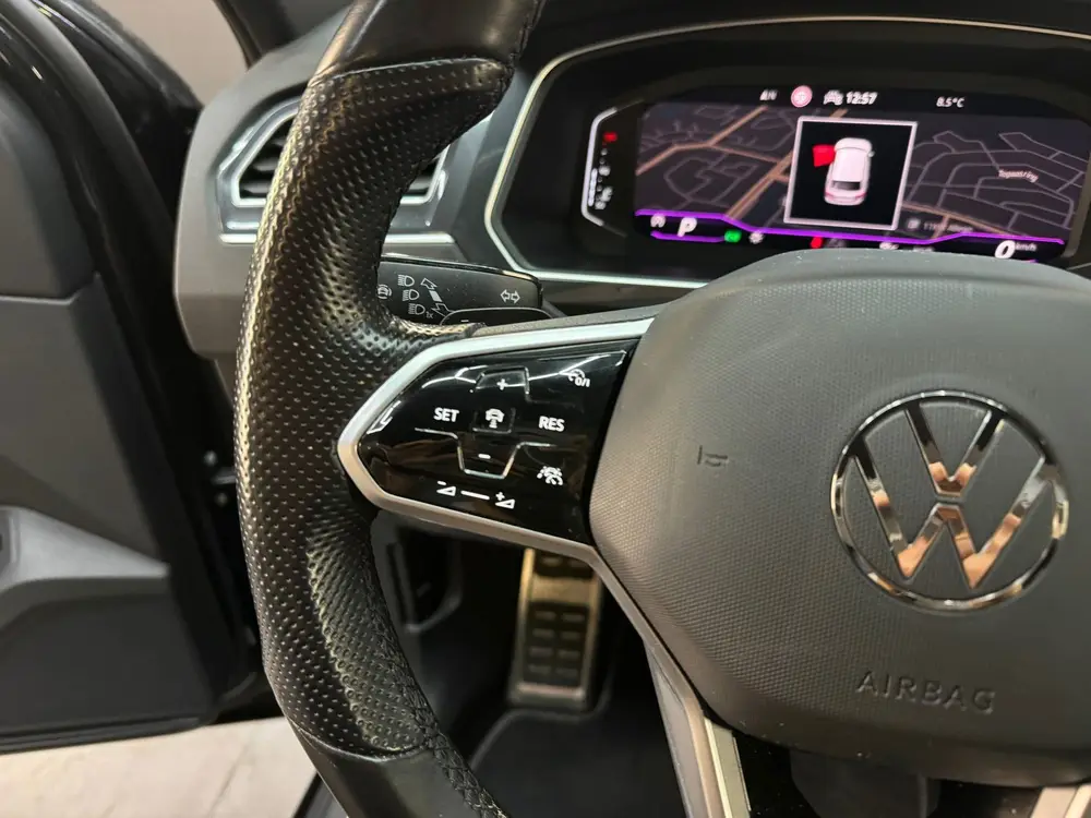 Volkswagen Tiguan 1.5 TSI R Line Pano|Keyless|Sfeer|360Camer uit 2020, foto 14