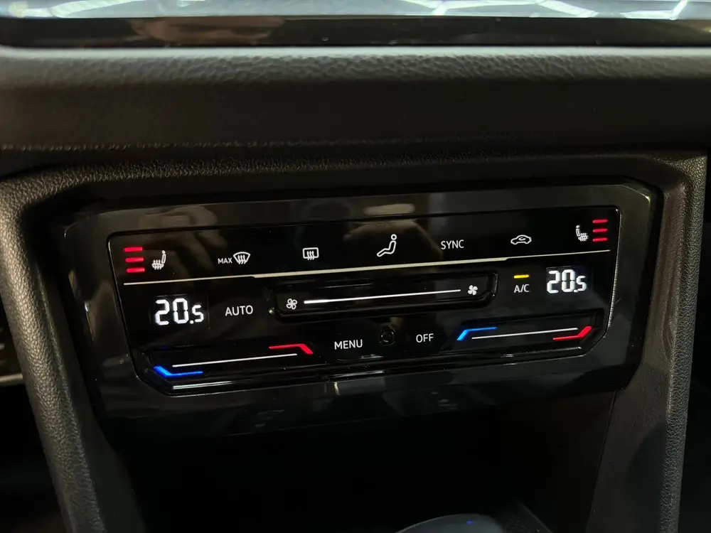 Volkswagen Tiguan 1.5 TSI R Line Pano|Keyless|Sfeer|360Camer uit 2020, foto 20