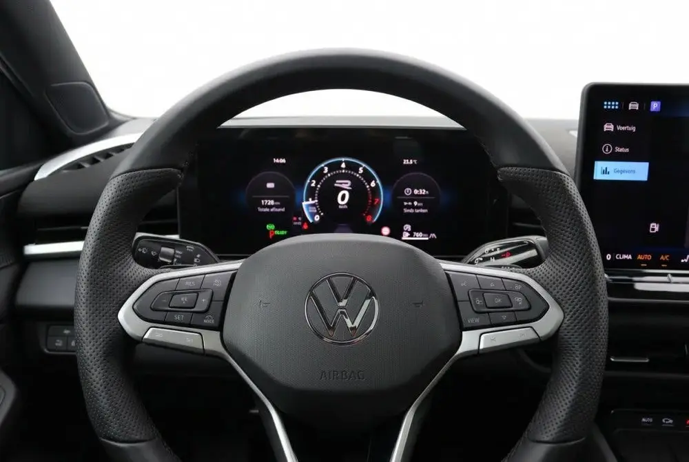Volkswagen T-Roc 1.5 TSI R-Line Pano l Camera l Keyless l VO uit 2026, foto 19