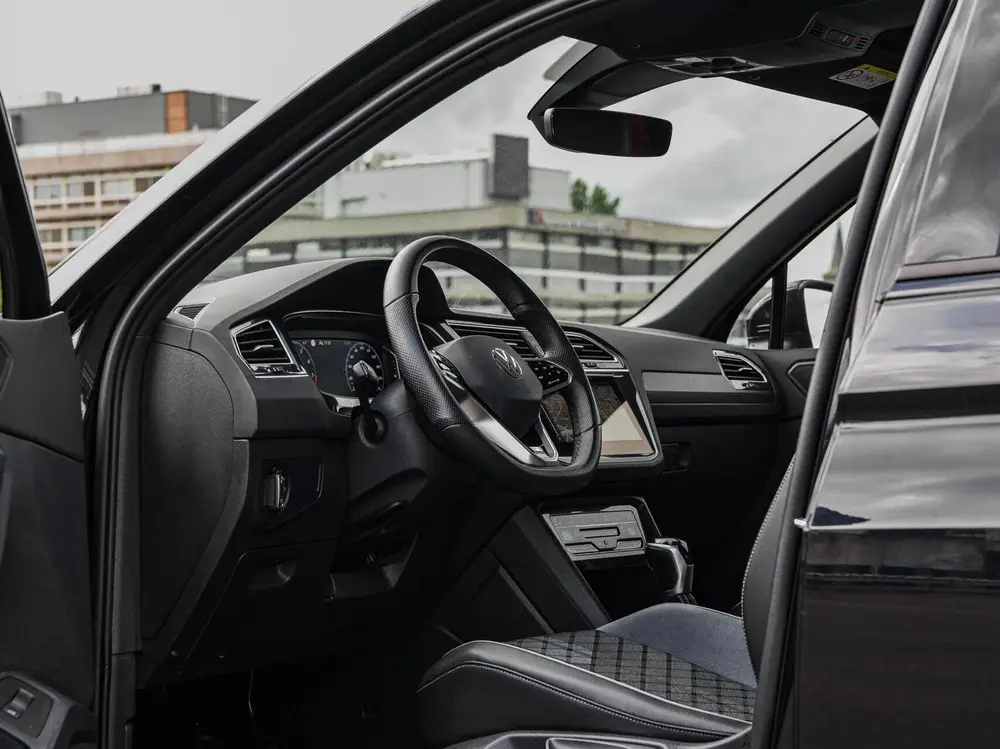 Volkswagen Tiguan 1.5 TSI 150 PK DSG R-Line Black Style | Tr uit 2021, foto 10