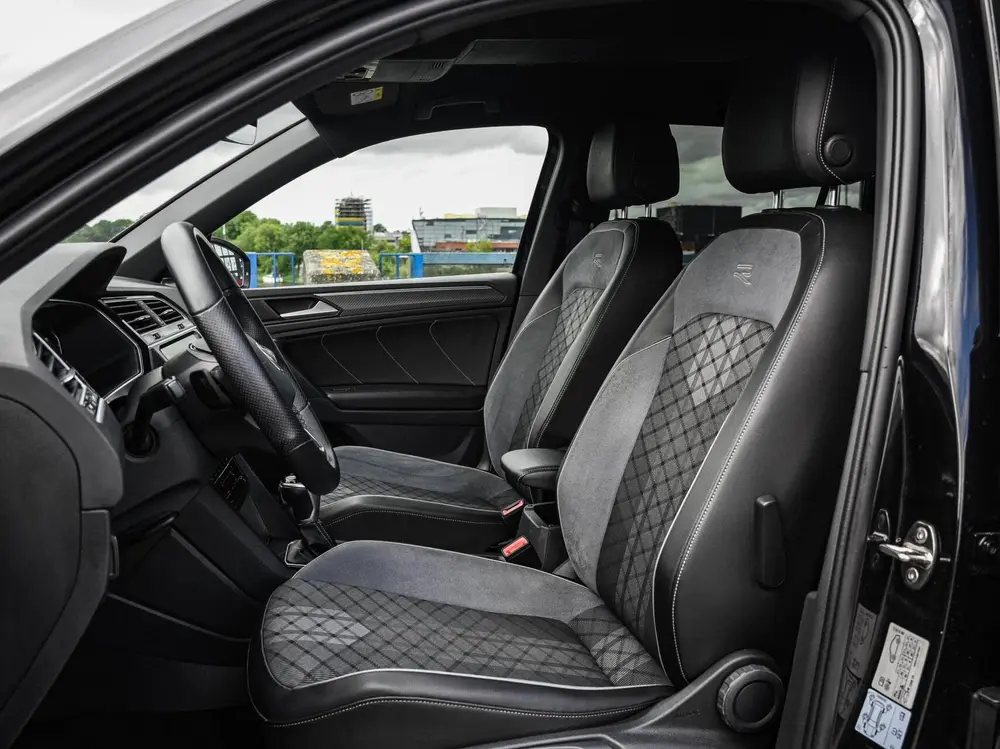 Volkswagen Tiguan 1.5 TSI 150 PK DSG R-Line Black Style | Tr uit 2021, foto 11
