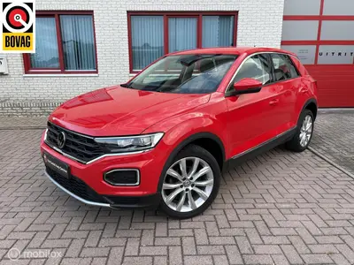 Volkswagen T-Roc 1.5 TSI SPORT / NAVI / CAMERA / PDC uit 2020