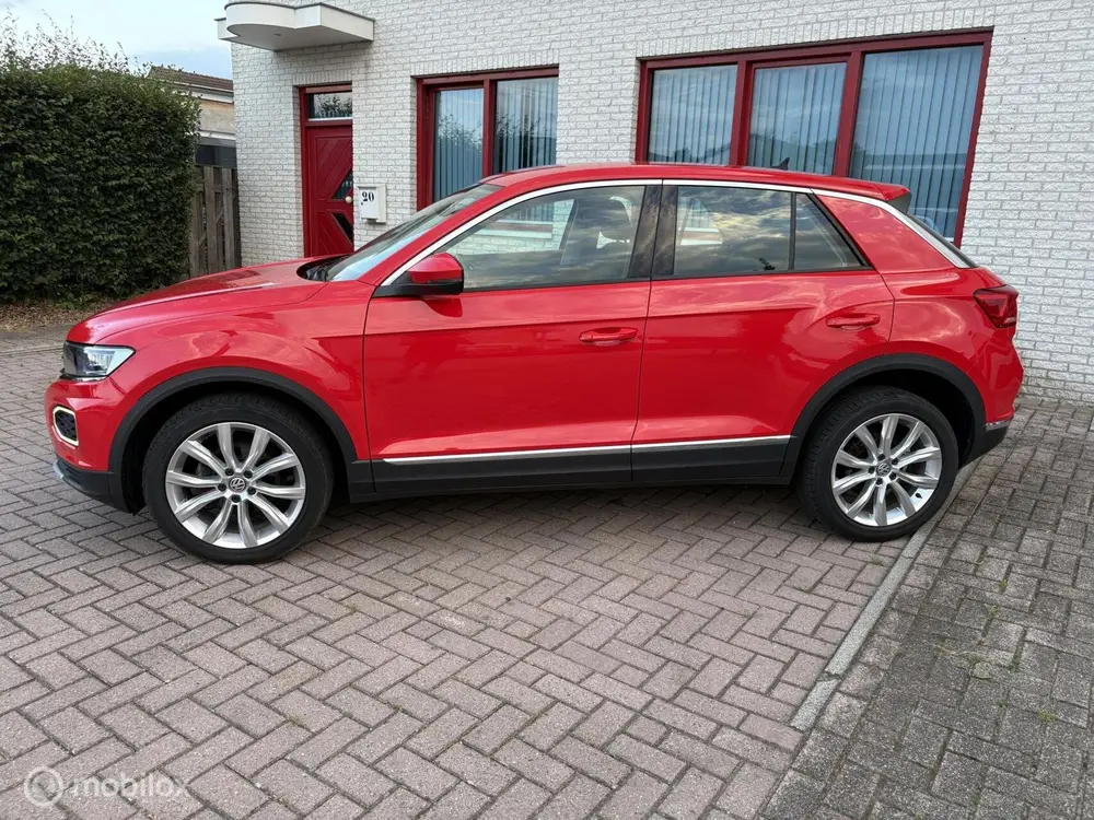 Volkswagen T-Roc 1.5 TSI SPORT / NAVI / CAMERA / PDC uit 2020, foto 2