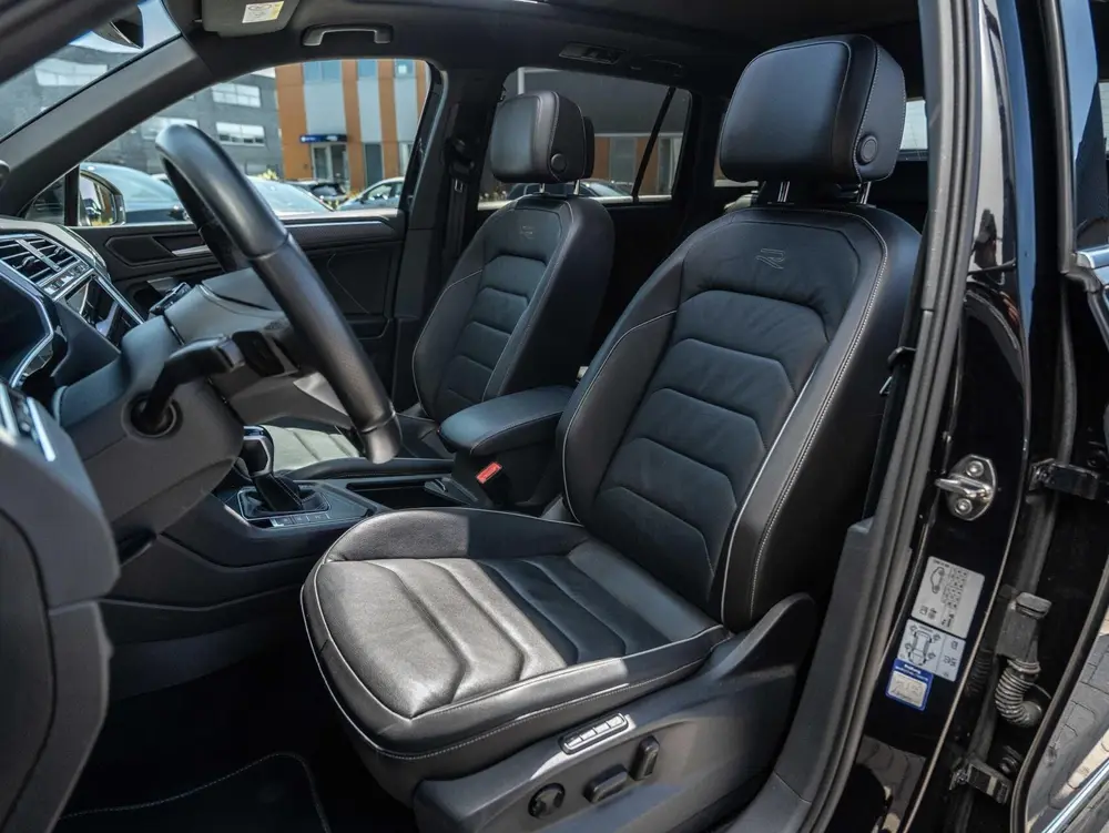 Volkswagen Tiguan 1.4 TSI eHybrid R-Line Business+ Pano|VOL! uit 2023, foto 15