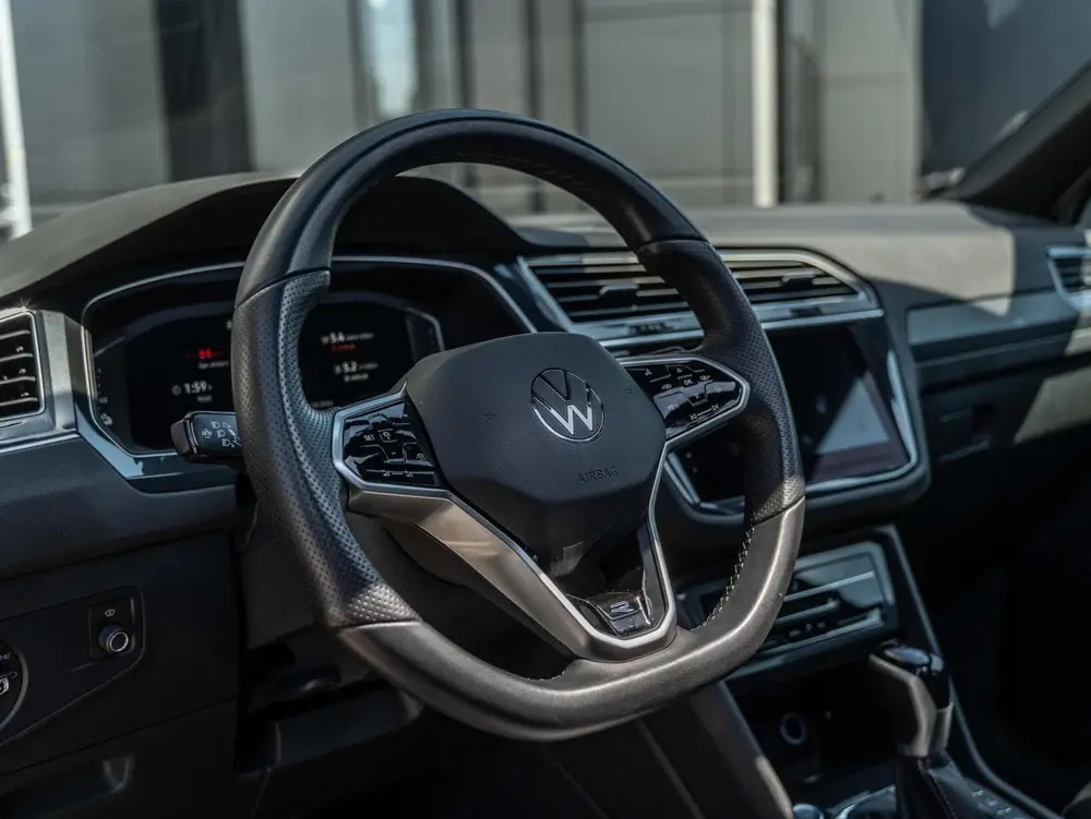 Volkswagen Tiguan 1.4 TSI eHybrid R-Line Business+ Pano|VOL! uit 2023, foto 7