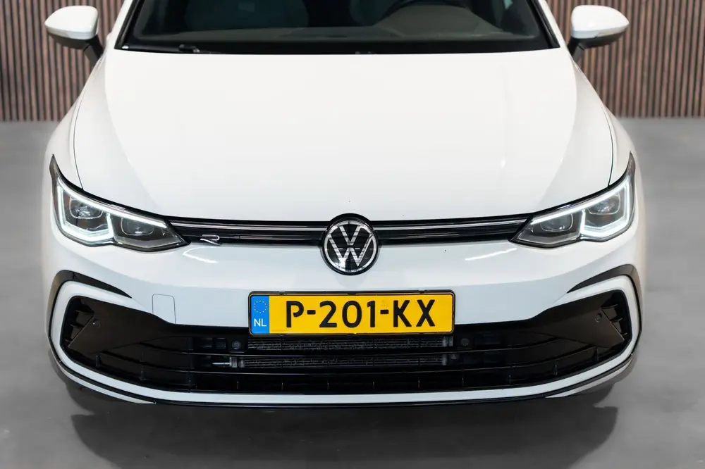 Volkswagen Golf 1.5 eTSI DSG R-Line Pano IQ Camera uit 2021, foto 5